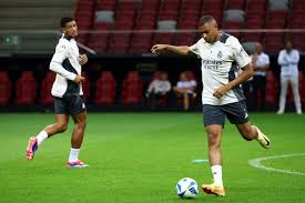 通过参与足 通过参与足